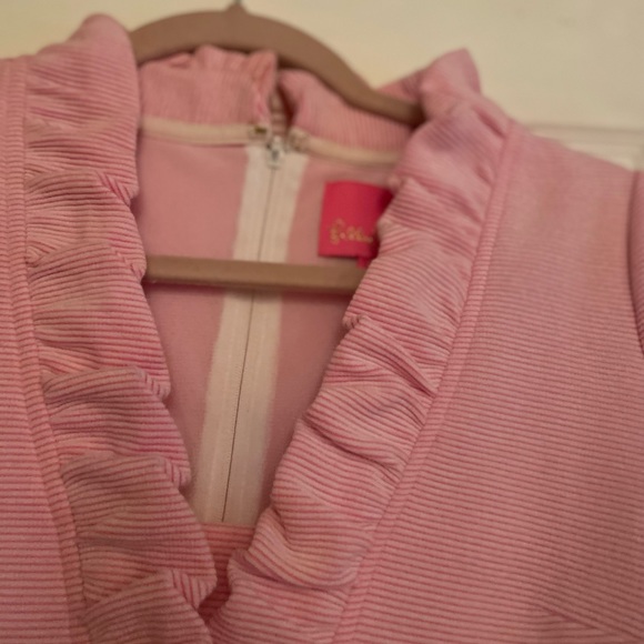 Horizontal pink and white stripe. Ruffle collar short sleeve. - Picture 3 of 3